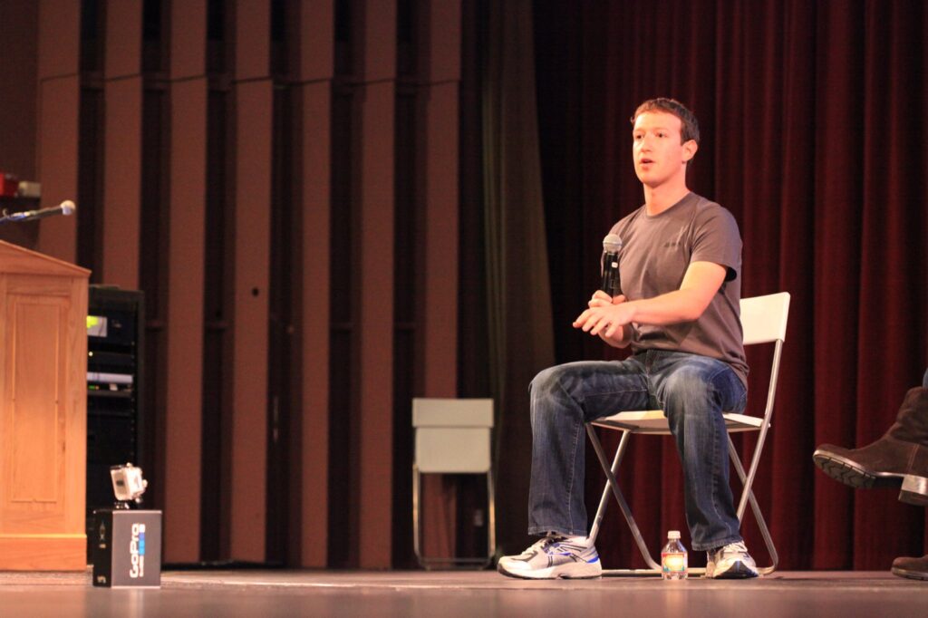 Facebook Bans Deepfakes and Misleading Manipulated Media to Protect Users