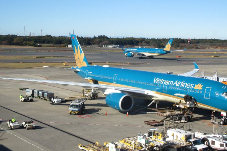 Vietnamese Airlines endure $430 million revenue loss due to coronavirus
