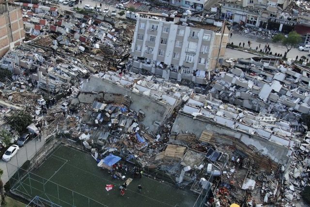 Hope fading as deaths in Turkey, Syria quake pass 15,000 Hope fading as deaths in Turkey, Syria quake pass 15,000