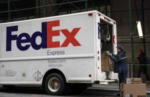 Amazon authorizes sellers to use FedEx after lifting its ban