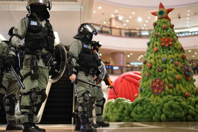 Hong-Kong-protesters-returned-to-streets-on-Christmas-Day