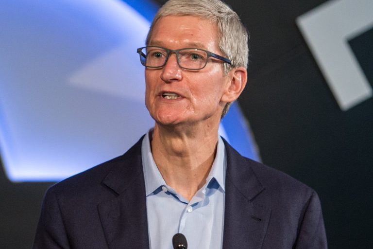 Apple iOS 26 Unveils Liquid Glass Design Overhaul