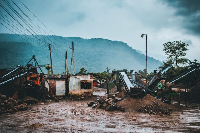 Flash Flood in China's Gansu Province Kills 15, Leaves 33 Missing Rescue workers search through mud and debris after a sudden wall of water swept through a valley community in Gansu Province, China.