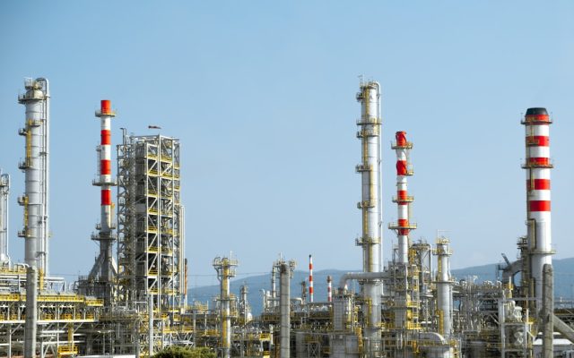 Four Rescued from New Jersey Oil Plant Blast, Investigation Underway Emergency responders rescue a worker from a damaged oil extraction plant in Logan Township, New Jersey, after an explosion.