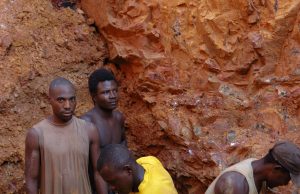 Mali Gold Mine Flood Kills 13 Artisanal Miners Rescuers gather near a flooded gold mine tunnel entrance in Kangaba, Mali, after a reservoir spill trapped miners underground.