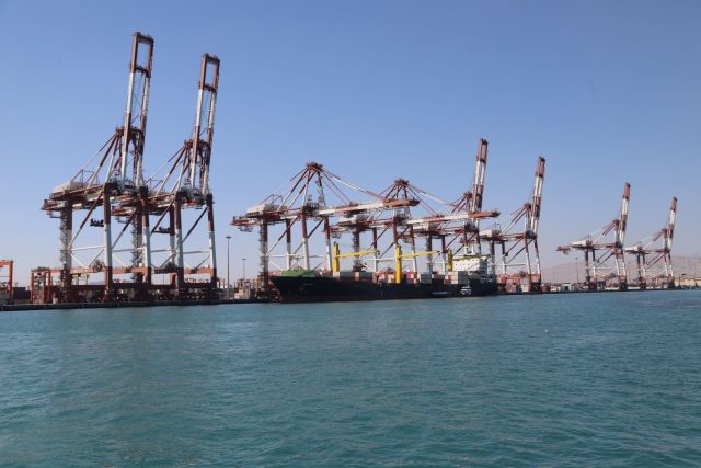 Iran Port Explosion Death Toll Rises to 40, Injuries Reach 1,205 Rescue workers search through debris at the Port of Shahid Rajaee in Bandar Abbas after a massive explosion destroyed the facility.