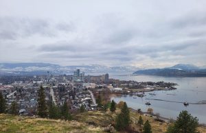 Kelowna Declares Emergency as Wildfires Rage Smoke rising over Kelowna, British Columbia, as wildfires approach residential areas near Okanagan Lake.