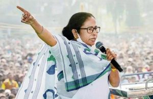 India’s West Bengal Lok Sabha Election Concludes After 7 Phases Voters line up at a polling station in West Bengal during the 2024 Indian general election, with election officials managing the seven-phase voting process.
