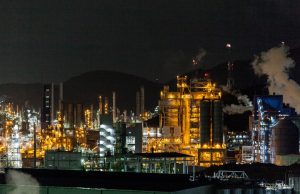 Oil Price Drop Reflects Economic Impact of Potential Iran-US Deal Oil Price Drop Reflects Economic Impact of Potential Iran-US Deal