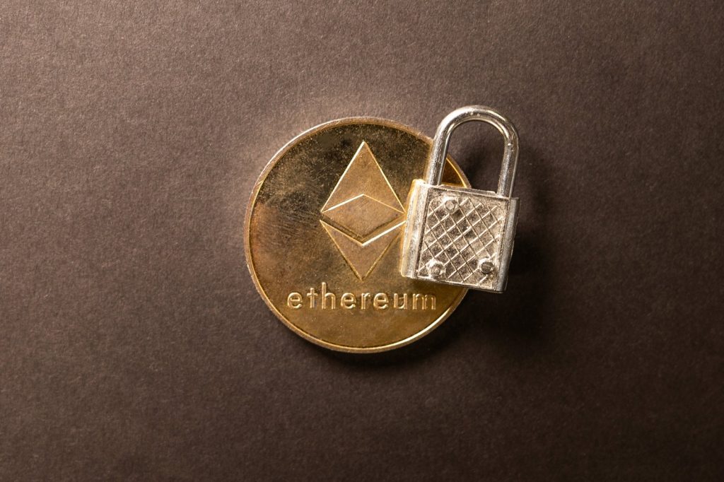 BlackRock embeds Ethena\u2019s USDe token into Aladdin risk management platform