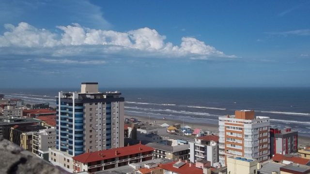Small Plane Crashes into Brazilian Restaurant Killing Four People Instantly Emergency responders gather at a damaged restaurant in Capão da Canoa after a small plane crashed into the building.