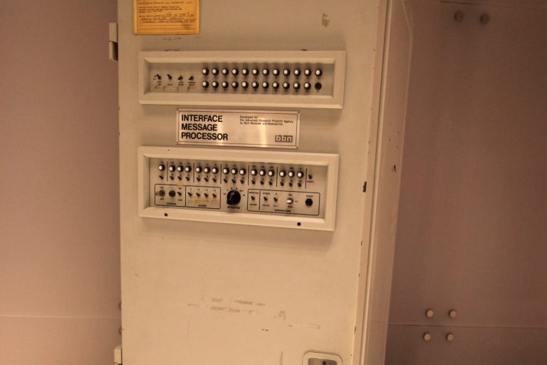 From ARPANET to Global Network: The Internet’s Foundational Decades