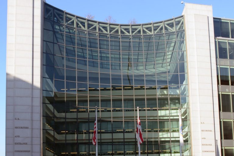 Federal Investigators Probe Major Crypto Exchange Over Anti-Money Laundering Compliance