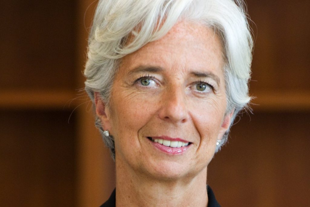 Digital Currencies Reshape Banking, Privacy, and Monetary Policy