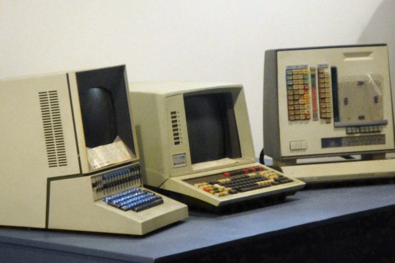 ARPANET to Web: The Technical Milestones That Built the Internet