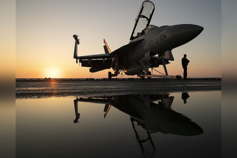 General Dynamics Wins $184.25M Navy Deal for Growler Electronic Attack Unit