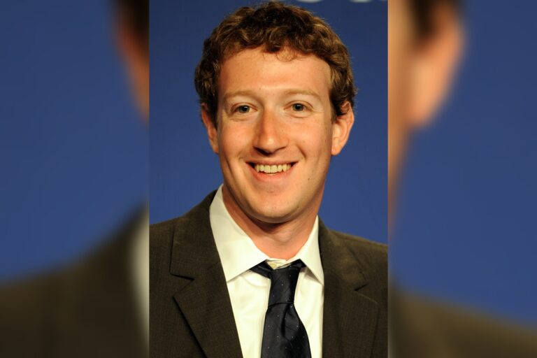 Facebook, YouTube, Twitter Connect Billions in Social Revolution