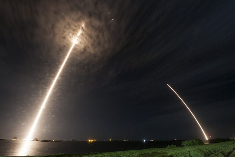 FCC and ITU mediate SpaceX-Amazon satellite spectrum conflict