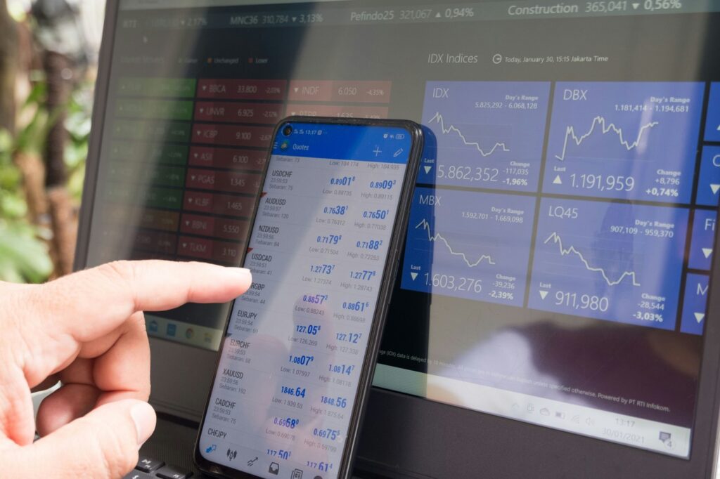 How BlackRock's Crypto Fund Inflows Are Reshaping Market Liquidity and Price Discovery